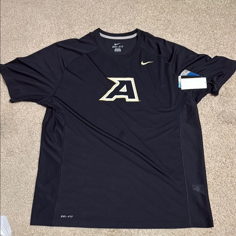 Nike Black Short Sleeve Tee with Dri-FIT Technology